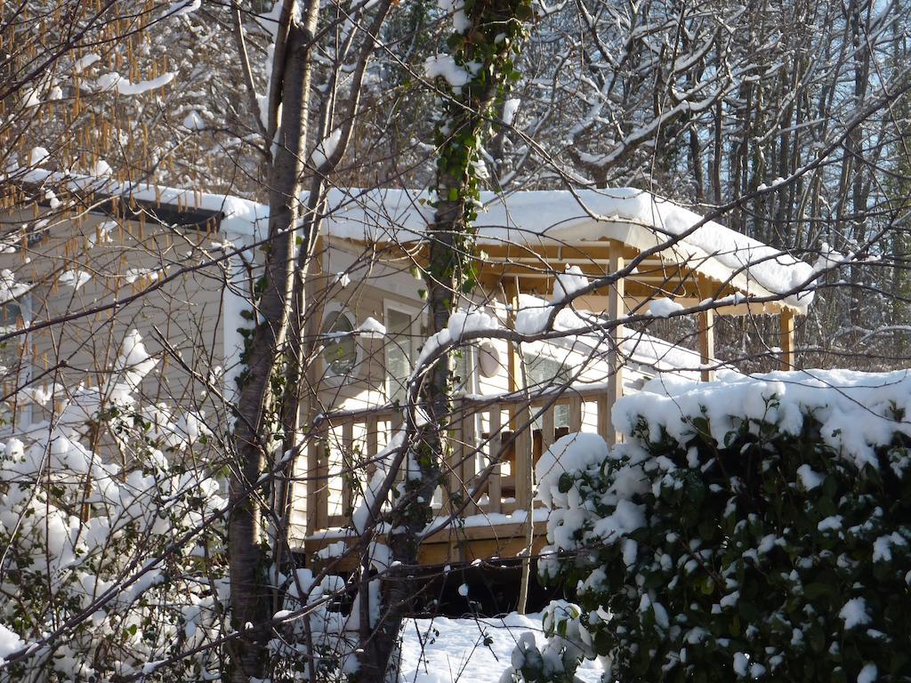Camping Le Rey Louvie Juzon Номер фото