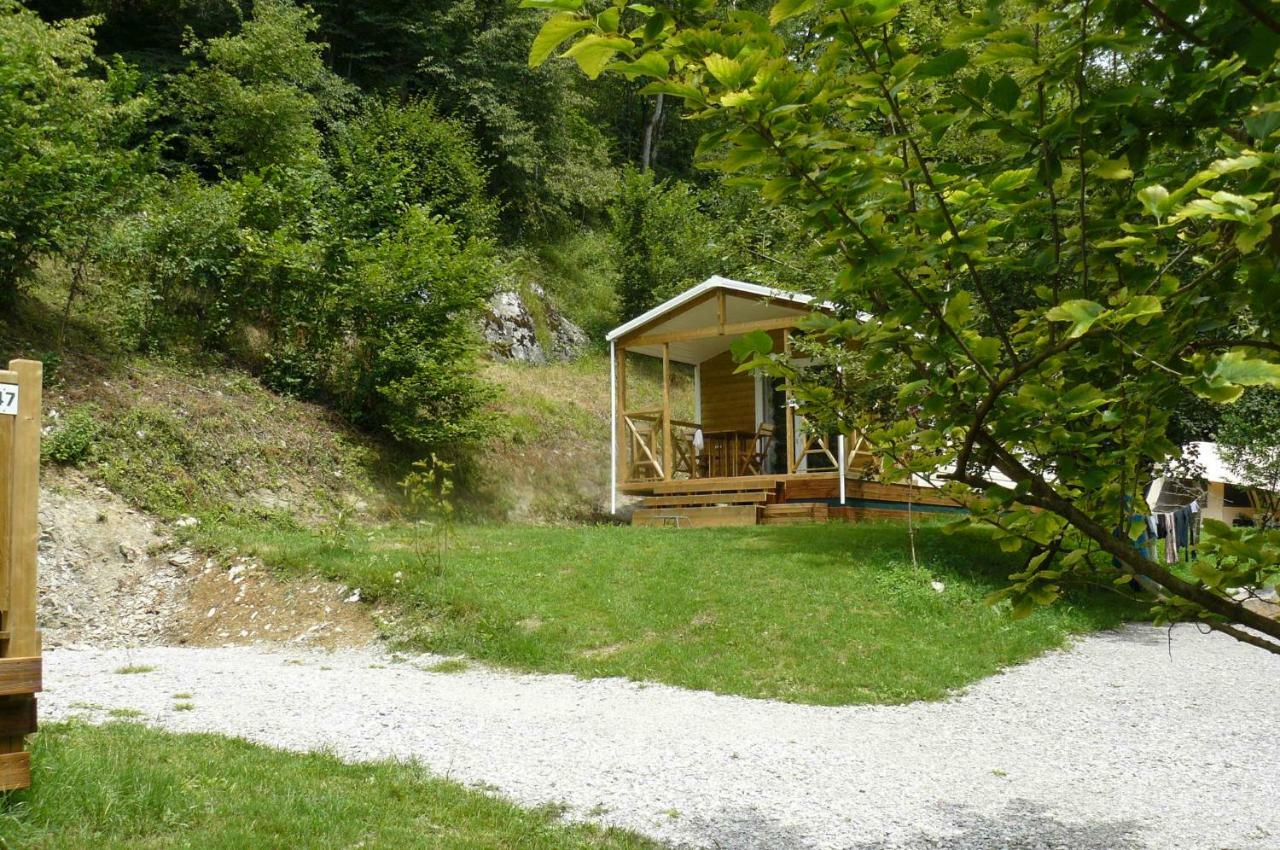 Camping Le Rey Louvie Juzon Экстерьер фото